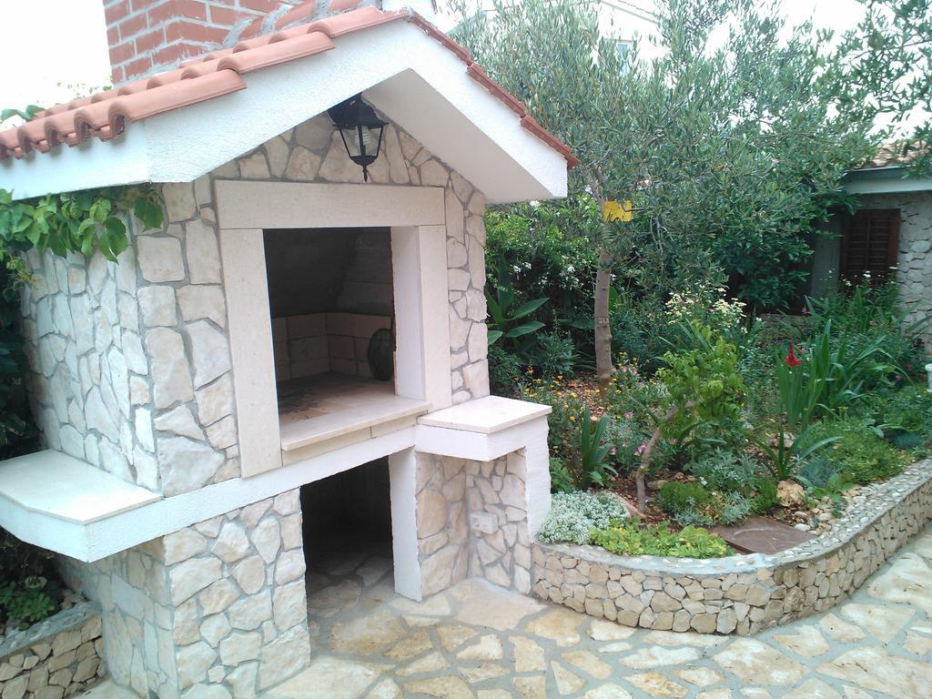 Tone & Marta Apartments Rogoznica  Buitenkant foto