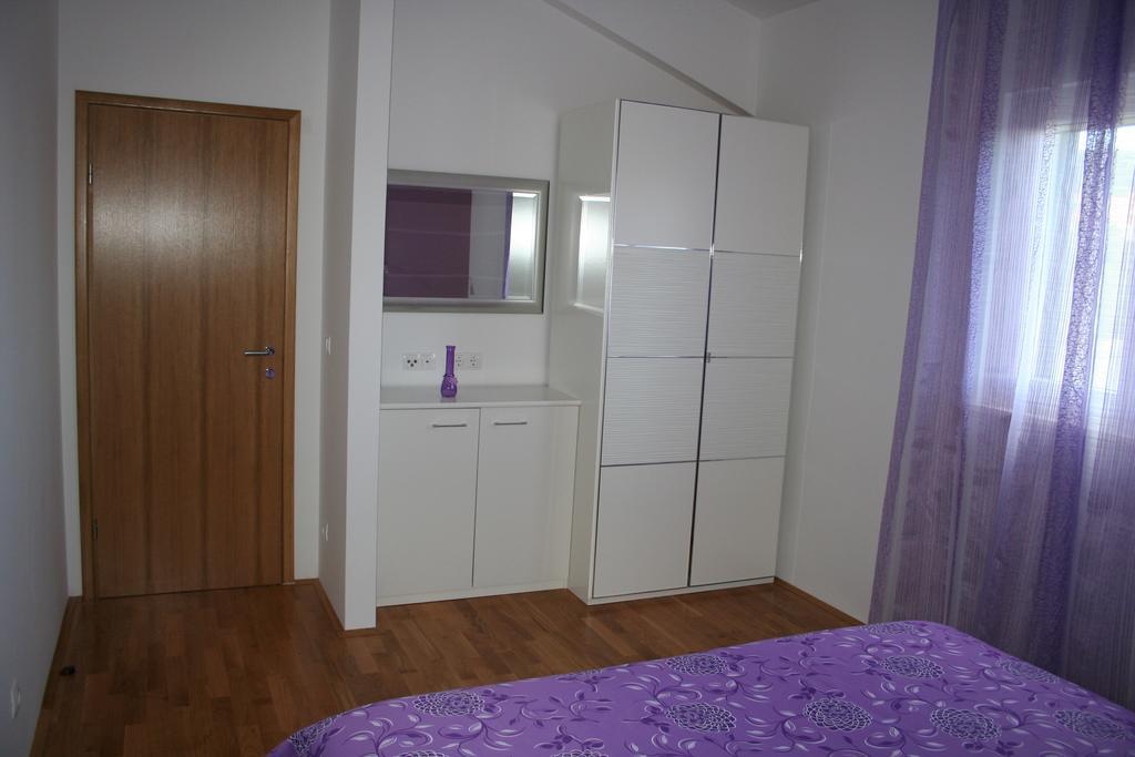 Tone & Marta Apartments Rogoznica  Buitenkant foto