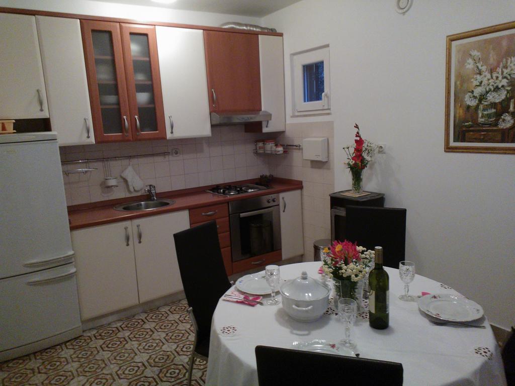 Tone & Marta Apartments Rogoznica  Buitenkant foto