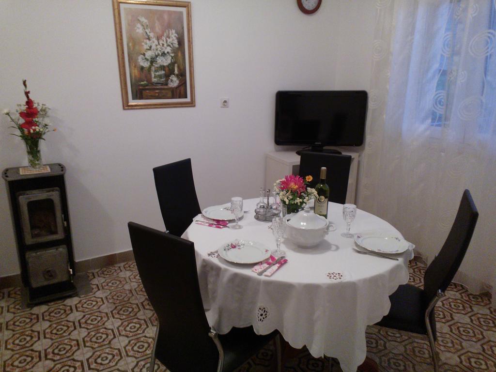 Tone & Marta Apartments Rogoznica  Buitenkant foto